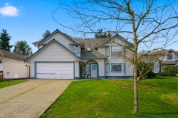 9335 152a Street Surrey, BC V3R 0E6