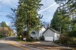 2789 Cranley Drive Surrey, BC V4P 1E2