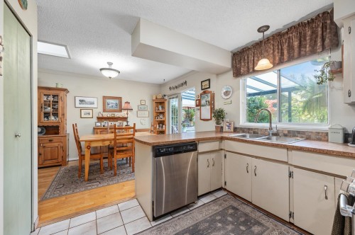 12332 24 Avenue, Surrey, BC 