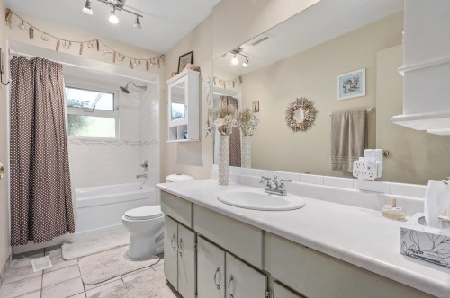 12332 24 Avenue, Surrey, BC 