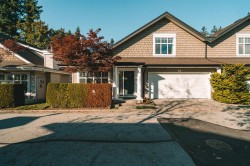 19-14877 33 Avenue Surrey, BC V4P 3A3