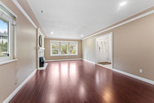 15473 27A Avenue, Surrey, BC 