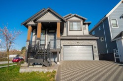 10648 124 Street Surrey, BC V3V 0E2