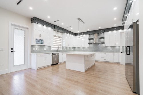 10648 124 Street, Surrey, BC 