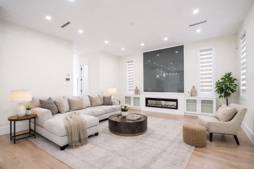 10648 124 Street, Surrey, BC 