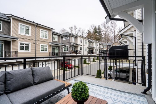 24-2070 Oak Meadows Drive, Surrey, BC 