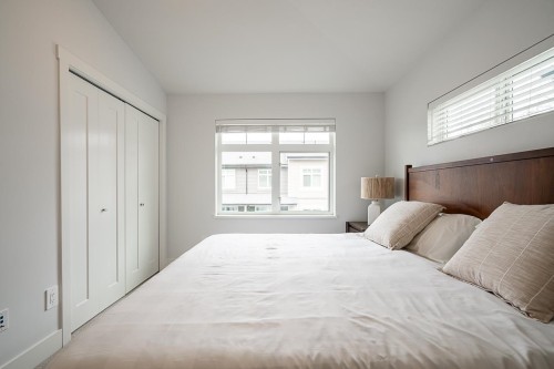 24-2070 Oak Meadows Drive, Surrey, BC 