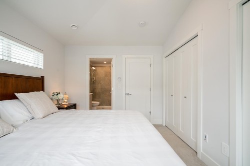 24-2070 Oak Meadows Drive, Surrey, BC 