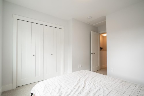 24-2070 Oak Meadows Drive, Surrey, BC 