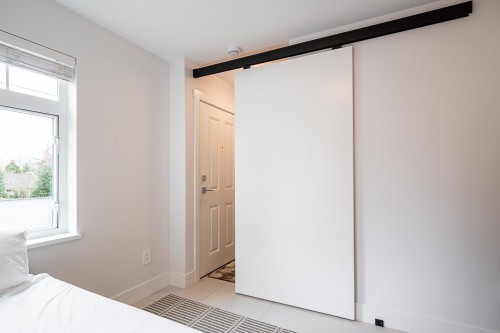 24-2070 Oak Meadows Drive, Surrey, BC 