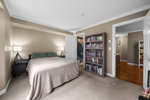 206-5488 198 Street, Langley, BC 