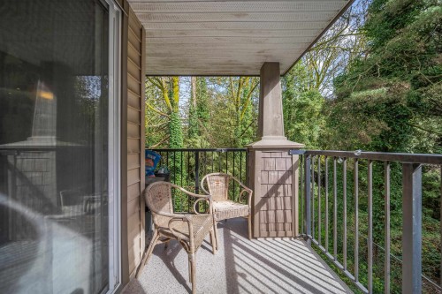 206-5488 198 Street, Langley, BC 