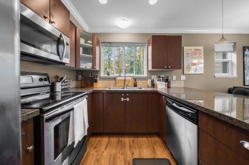 206-5488 198 Street, Langley, BC 