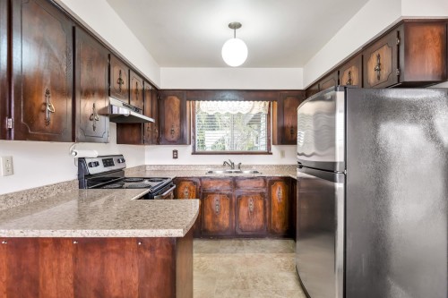 14237 69 Avenue, Surrey, BC 