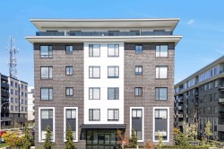 408-15815 85 Avenue Surrey, BC V4N 6X5