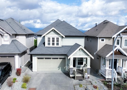 21033 80a Avenue  Langley, BC V2Y 0J4