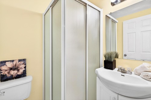 20357 42 Avenue, Langley, BC 