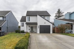 6016 Brooks Crescent Surrey, BC V3S 7L2