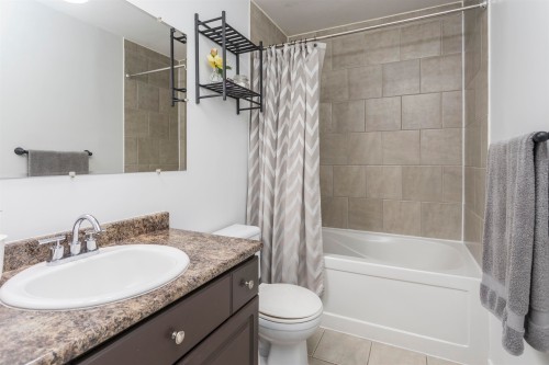 6016 Brooks Crescent, Surrey, BC 