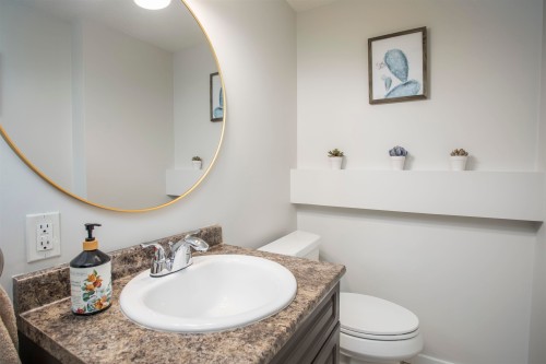 6016 Brooks Crescent, Surrey, BC 