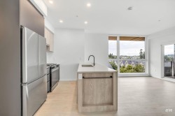 401-6585 195a Street Surrey, BC V4N 6B5