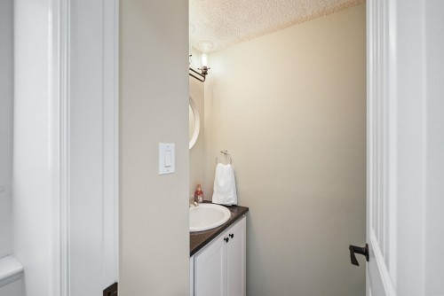 2922 Wiggins Place, Langley, BC 