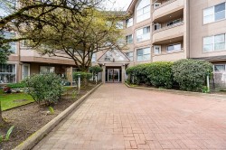 312-7435 121a Street Surrey, BC V3W 0W8