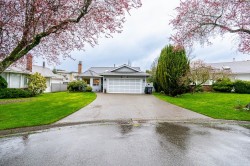 14035 16b Avenue Surrey, BC V4A 8K3