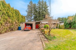 2886 Upland Crescent Abbotsford, BC V2T 2E9