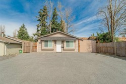 32565 George Ferguson Way Abbotsford, BC V2T 4C8