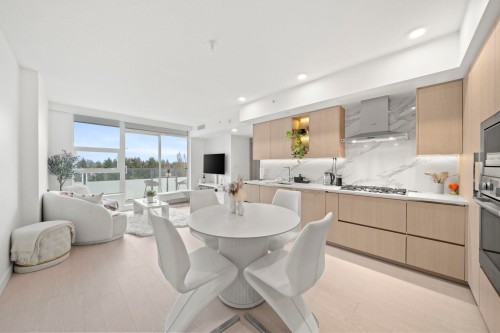 1202-13778 100 Avenue  Surrey, BC V3T 0V3