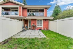 4-14921 Thrift Avenue  White Rock, BC V4B 2J8