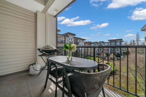 312-5430 201 Street, Langley, BC 