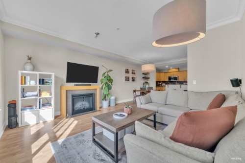 312-5430 201 Street, Langley, BC 