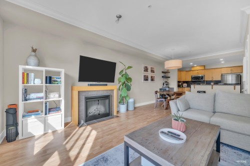 312-5430 201 Street, Langley, BC 