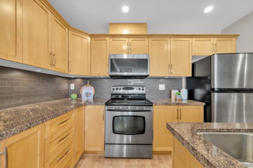 312-5430 201 Street, Langley, BC 