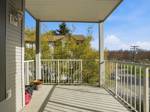 302-5475 201 Street, Langley, BC 