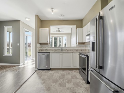 302-5475 201 Street, Langley, BC 