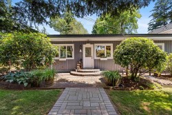 13270 58 Avenue Surrey, BC V3W 1M4