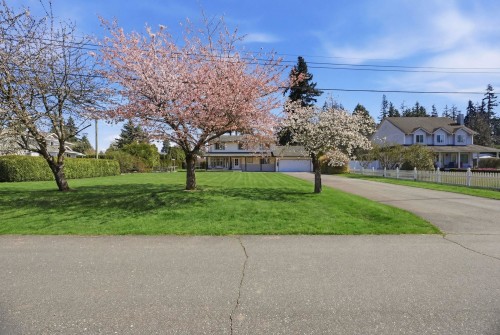 5692 247a Street  Langley, BC V2Z 1H2