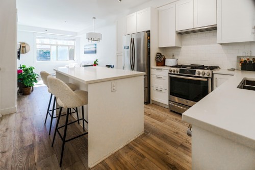 105-20673 78 Avenue  Langley, BC V2Y 3K1