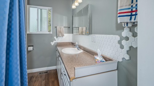 32075 Debreen Crescent, Abbotsford, BC 