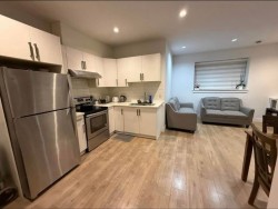 7808 156 Street Surrey, BC V3S 3P9