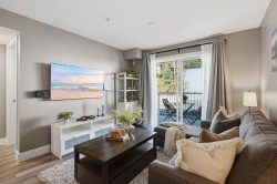 212-33960 Old Yale Road Abbotsford, BC V2S 2J9