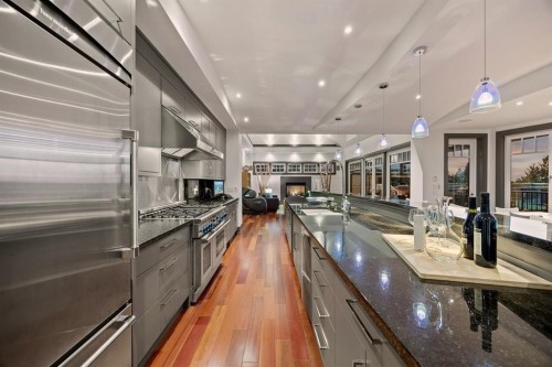2737 Crescent Drive, Surrey, BC 