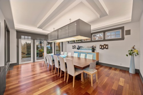 2737 Crescent Drive, Surrey, BC 