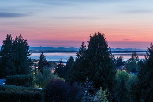2737 Crescent Drive, Surrey, BC 