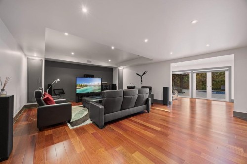 2737 Crescent Drive, Surrey, BC 