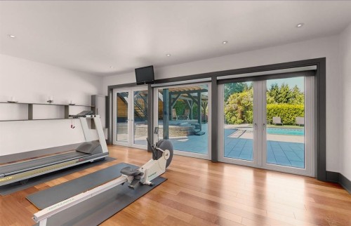 2737 Crescent Drive, Surrey, BC 