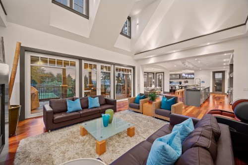 2737 Crescent Drive, Surrey, BC 